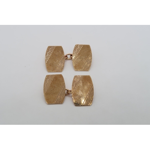 98 - A pair of 9ct hallmarked yellow gold cufflinks, approx 4.3 grams, with box