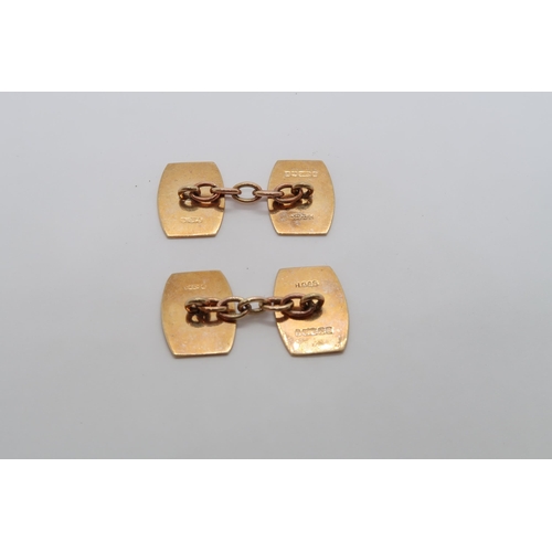 98 - A pair of 9ct hallmarked yellow gold cufflinks, approx 4.3 grams, with box