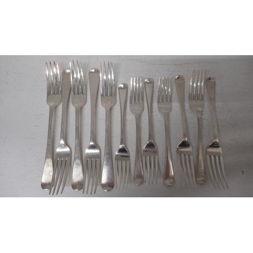 286 - Twelve George IV silver forks, London 1820 - approx weight 16.9 troy oz