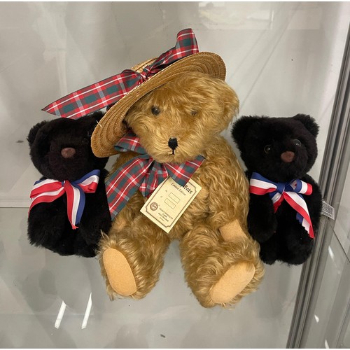 458 - Three assorted Teddy Bears to include a Teddy Hermann Ltd Edition Bear no 154 of 500