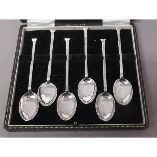 323A - Six silver tea spoons - Cooper Bros & Sons, Sheffield