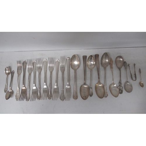 324 - A quantity of continental .800 silver flatware, 22 pieces, approx 32.3 troy oz