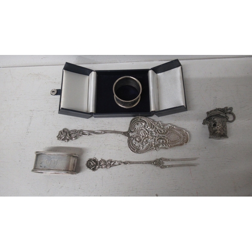 327 - Silver items: .800-.925, approx 4.7 troy oz