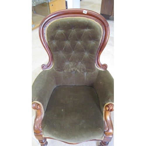 592 - A 19th century armchair