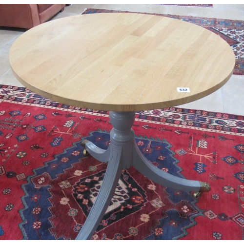 632 - An oak painted pedestal table - made by a local craftsman to a high standard - Height 74cm x Width 7... 