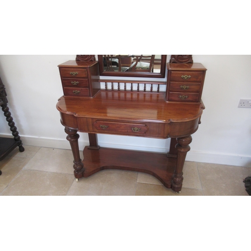 634 - A good quality Victorian mahogany Duchess dressing table - 120cm x Height 180cm - in good condition