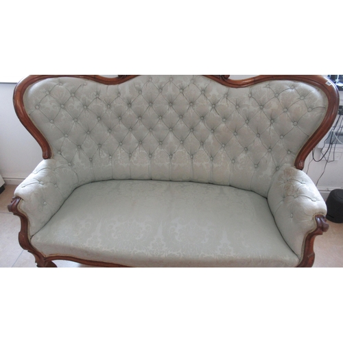 638 - A 19thc walnut continental framed settee with a buttoned back, nicely upholstered and in good condit... 