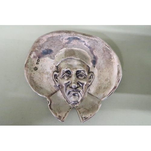 397 - Novelty silver pope dish - London 1894, Gold & Silversmiths