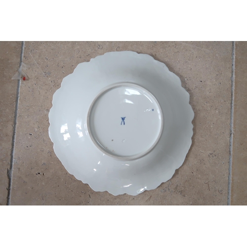 478 - A Meissen blue and gold dish in good condition, 30cm diameter