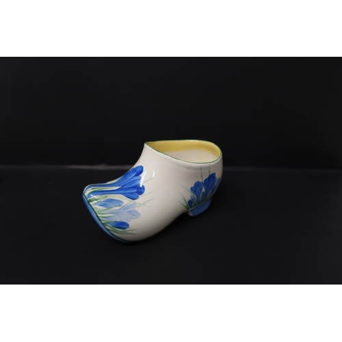 512 - A Clarice Cliff large blue crocus clog, circa 1935, no chips, cracks or restoration