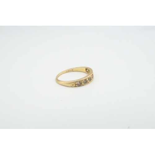 31 - An 18ct yellow Gold and Paste set dress ring Size P - weight approx 2.59 grams.