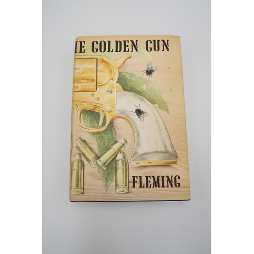 516 - Ian Fleming - James Bond First Edition - The Man With The Golden Gun - with original dust jacket, fo... 