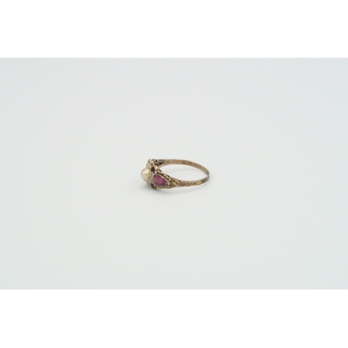 56 - A 12ct yellow gold dress ring, size N - weight approx 1.3 grams