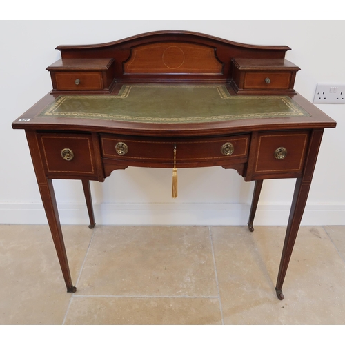 621 - An Edwardian mahogany and inlaid bow fronted ladies writing desk - Width 92cm x Height 94cm - in nic... 