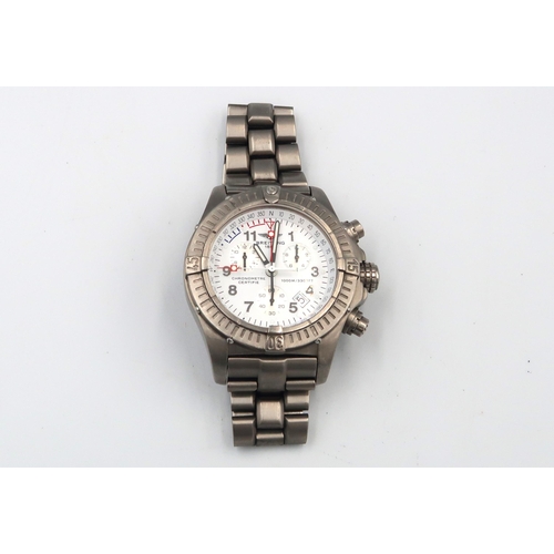 312 - A Breitling Chronometer Certifie wristwatch on stainless steel bracelet strap.