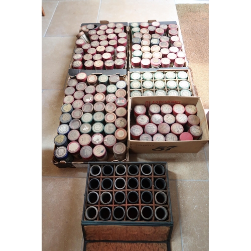 475 - A large quantity of Edison Gold moulded  cylinder recordings, some in original boxes.  approx. 173 i... 