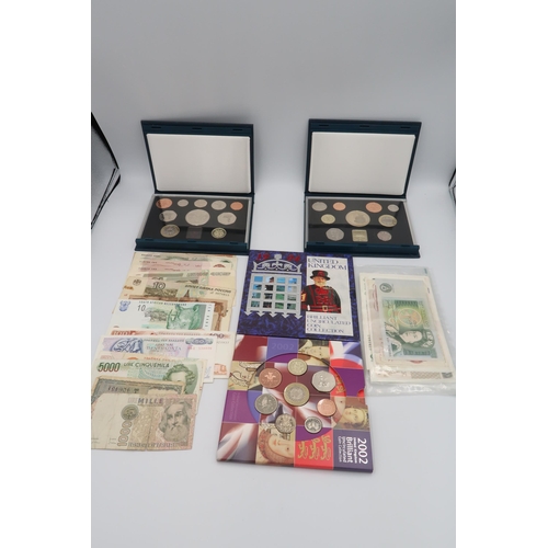 488A - A collection of world banknotes and coins