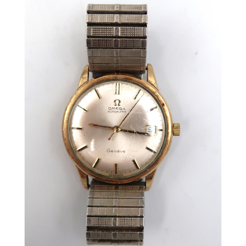 288 - A 9ct gold cased Omega Geneve Automatic Gents wristwatch, Baton markers to silvered dial 3cm across ... 