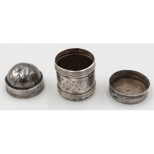 329 - A Georgian silver hallmarked Nutmeg holder with grater.