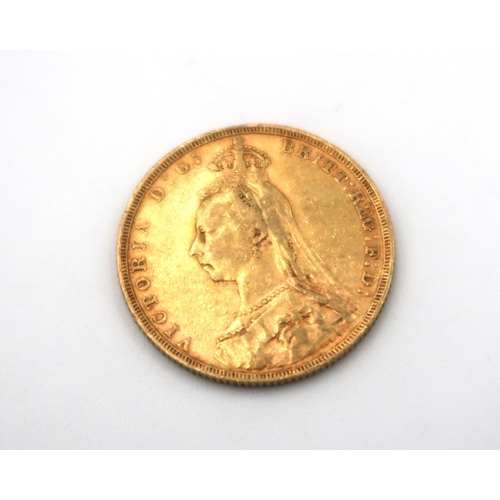 358 - A 1890 Full Sovereign, 7.98grams 22ct gold.