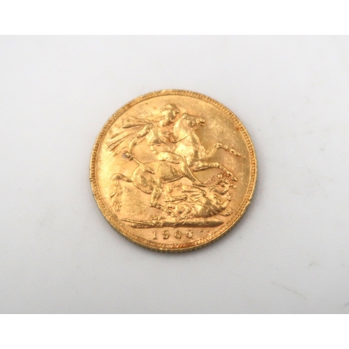 368 - A 1900 Full Sovereign, 7.98grams 22ct gold.