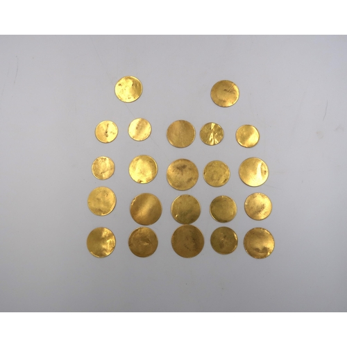 372 - A quantity of worn gold coinage, thirteen with an approx diameter of 22mm and nine with a diameter a... 