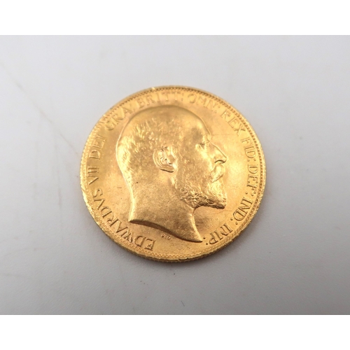 375 - A 1902 £2 gold coin, 16.2 grams