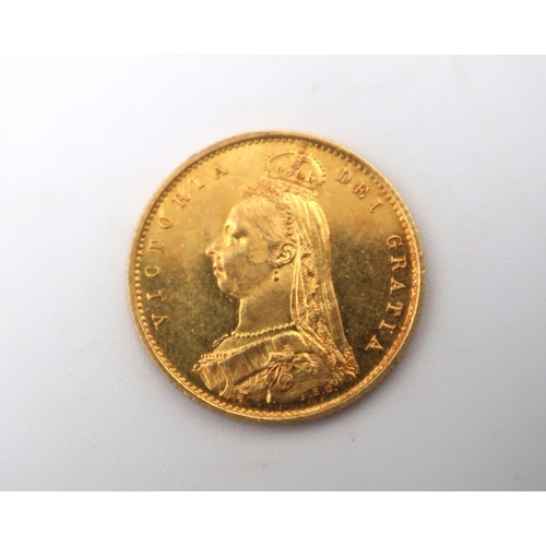 381 - An 1887 shield back gold half sovereign, approx 4 grams