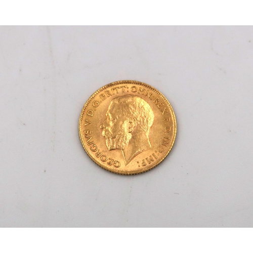 396 - A 1911 half gold sovereign, approx 4 grams