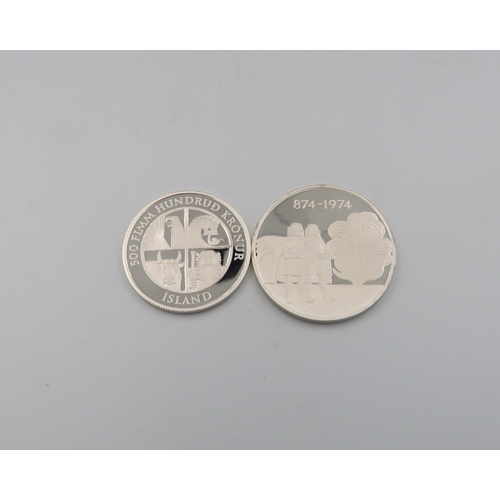 418 - A 1000 and 500 Krone silver coin