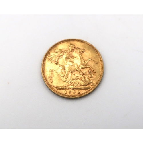 427A - A 1892 Full Sovereign, 7.98grams 22ct gold.