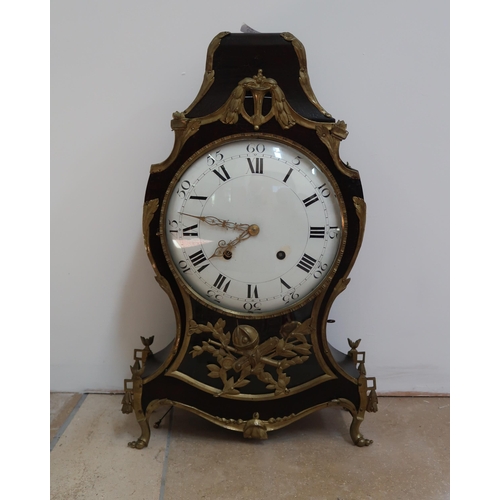 611A - A Louis XV style French Boulle clock, the convex dial with hours and minutes, brass hands, case with... 