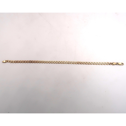 92 - A 9ct yellow gold (tested) bracelet, approx 22cm in length, approx 5.4 grams