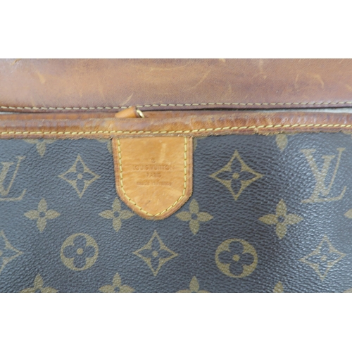 482B - A Louis Vuitton Delightful leather handbag, brown leather with Louis Vuitton monogram with two zips ... 