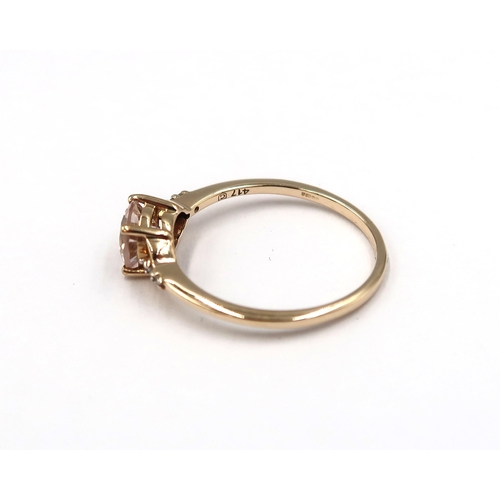 117 - A 9ct yellow gold colourless Beryl and diamond ring - head size approx 15mm x 17mm - ring size appro... 