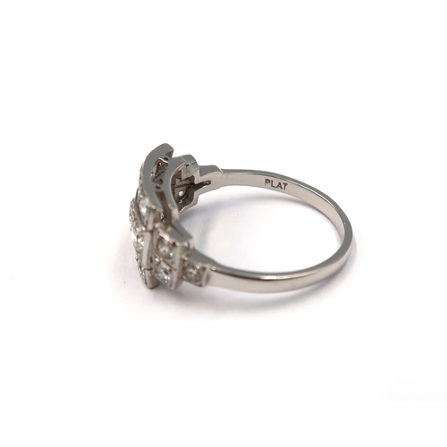 119 - A good quality platinum Art Deco style diamond ring - diamond weight approx 1.5ct - head size approx... 