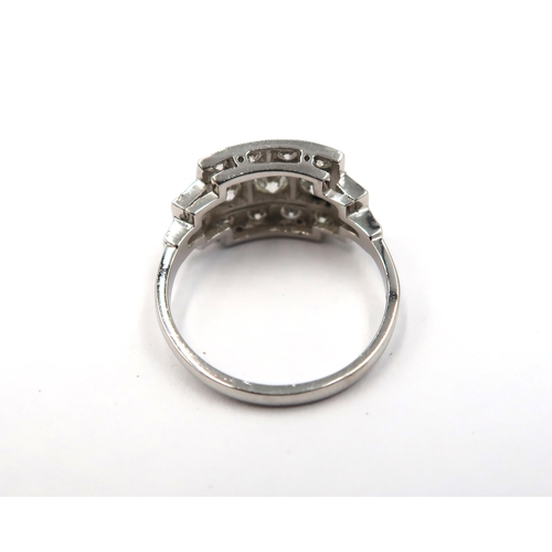 119 - A good quality platinum Art Deco style diamond ring - diamond weight approx 1.5ct - head size approx... 