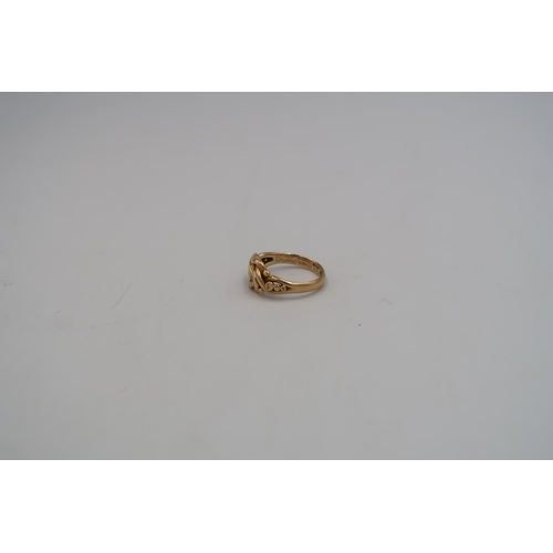 181 - An 18ct yellow gold ring size N/O - approx weight 5.4 grams