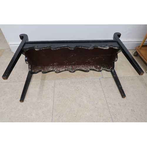 679 - A 19th century painted pine window seat - Width 104cm