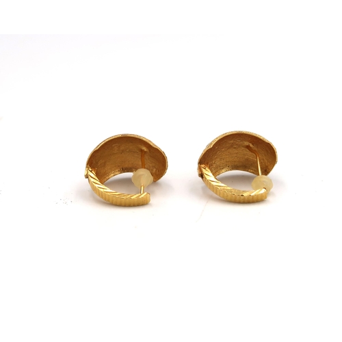 154 - A pair of marked 916 22ct yellow gold and Rhodium finished clip hoop earrings - approx weight 8.2 gr... 