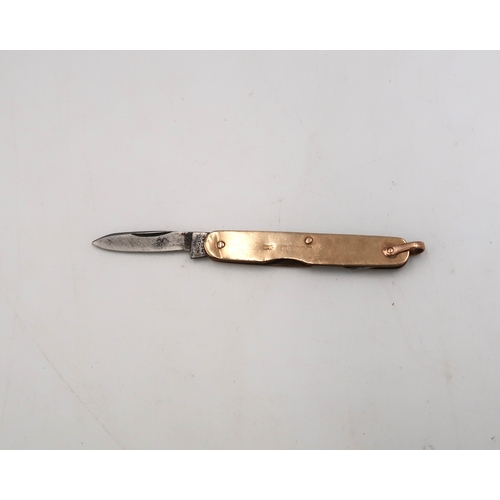 202 - A 9ct gold marked yellow gold cased pen knife (fruit knife) total weight approx 11.5 grams