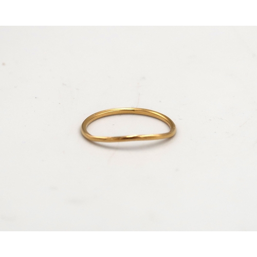 207 - A 22ct marked wedding band - clean and bright - approx weight 1.1 grams