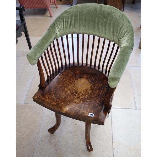 640 - A 19th century revolving desk chair