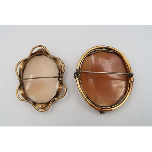 171 - Two oval cameo brooches in unmarked yellow metal mounts