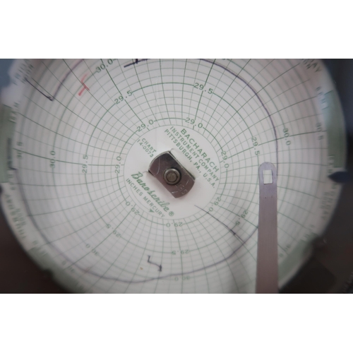 517 - A Bakoscribe, bakelite cased barograph with cards