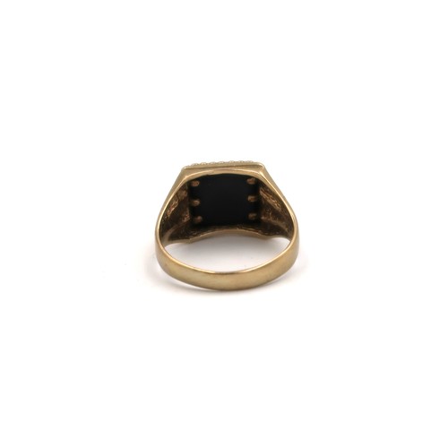 194 - A marked .375 gents signet ring size W - approx weight 5.9 grams