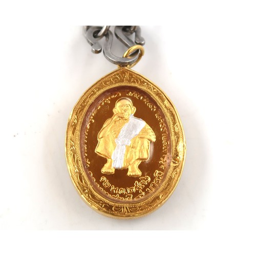 103 - A King Rama V5 and Buddha Sothorn Thai gold amulet pendant Approx 28grams (Unmarked, Tests as High C... 