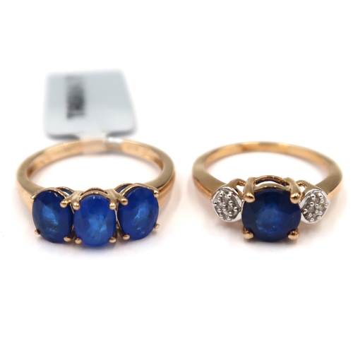 183 - An oval blue spinel three stone ring. Size O. Together with a circular blue spinel and single cut di... 