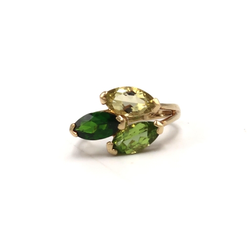 206 - A 9k gold marked dress ring, with citrine, peridot, and diopside to the shoulder, size K, 2.7g.