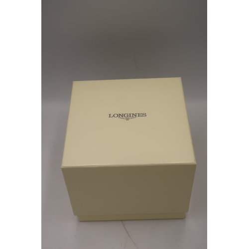 256 - A Longines Conquest V.H.P wristwatch in stainless steel case on bracelet strap - boxed with paperwor... 